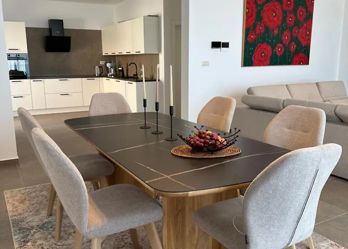 White Stone * Makarska