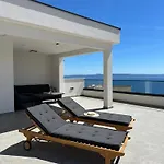 Villa White Stone *
